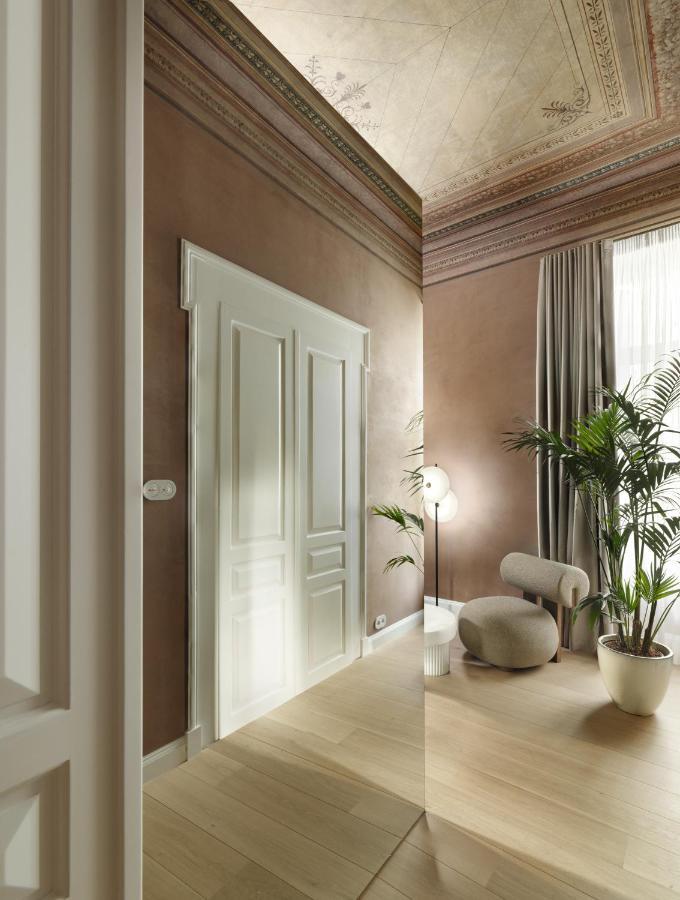 Monument Hotel 4*