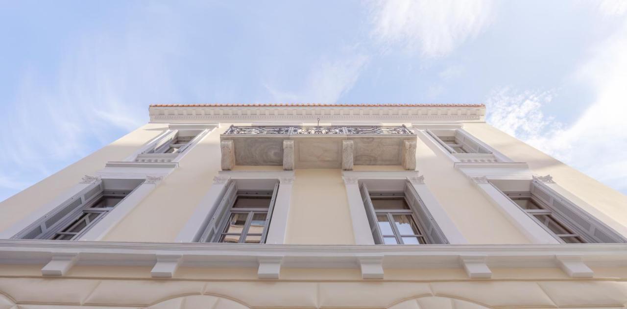 Monument Hotel 4*